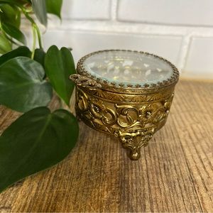 Matson Stylebuilt Filigree Ormolu Small Jewelry Casket Box